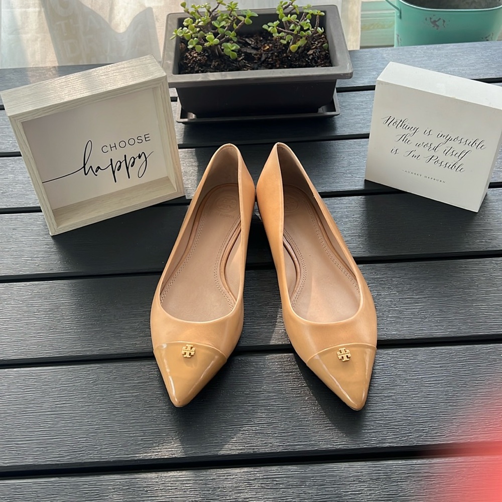Tory Burch Fairford pointed toe flats size 8